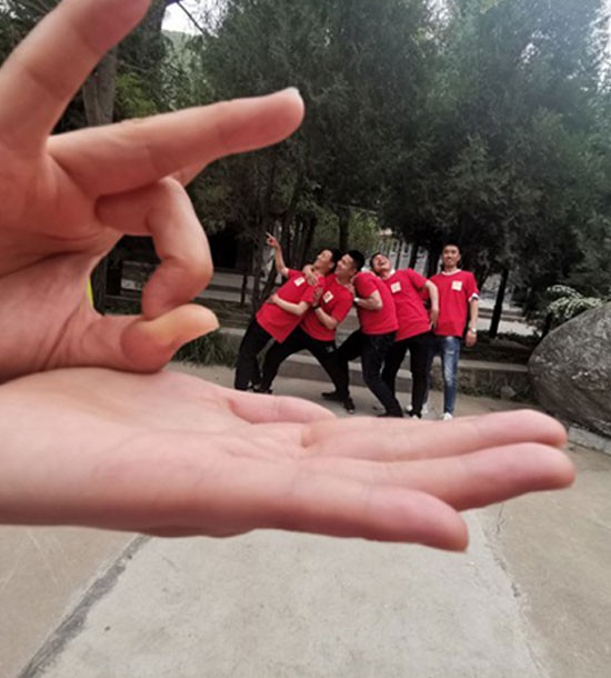 培訓(xùn)快訊培訓(xùn)時間：5月25日培訓(xùn)地點(diǎn):榆中興隆山莊培訓(xùn)單位:**大學(xué)青年聯(lián)誼培訓(xùn)課程:拓展培訓(xùn)人數(shù)：37人