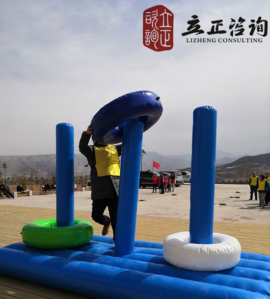 培訓(xùn)快訊培訓(xùn)時(shí)間：3月5日培訓(xùn)地點(diǎn):青海湟源培訓(xùn)單位：青海某局培訓(xùn)課程:黨建活動(dòng)